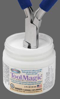 Dipping pliers in tool magic